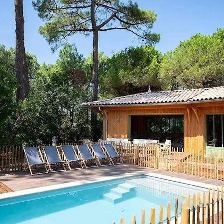 Aloe Moderne Avec Piscine Chauffee *